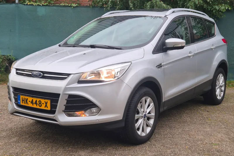 Ford Kuga (2015)
