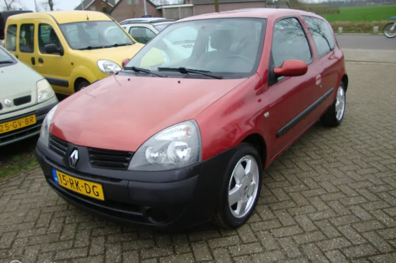 Renault Clio (2005)