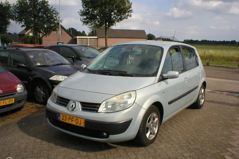 Renault Scénic (2004)