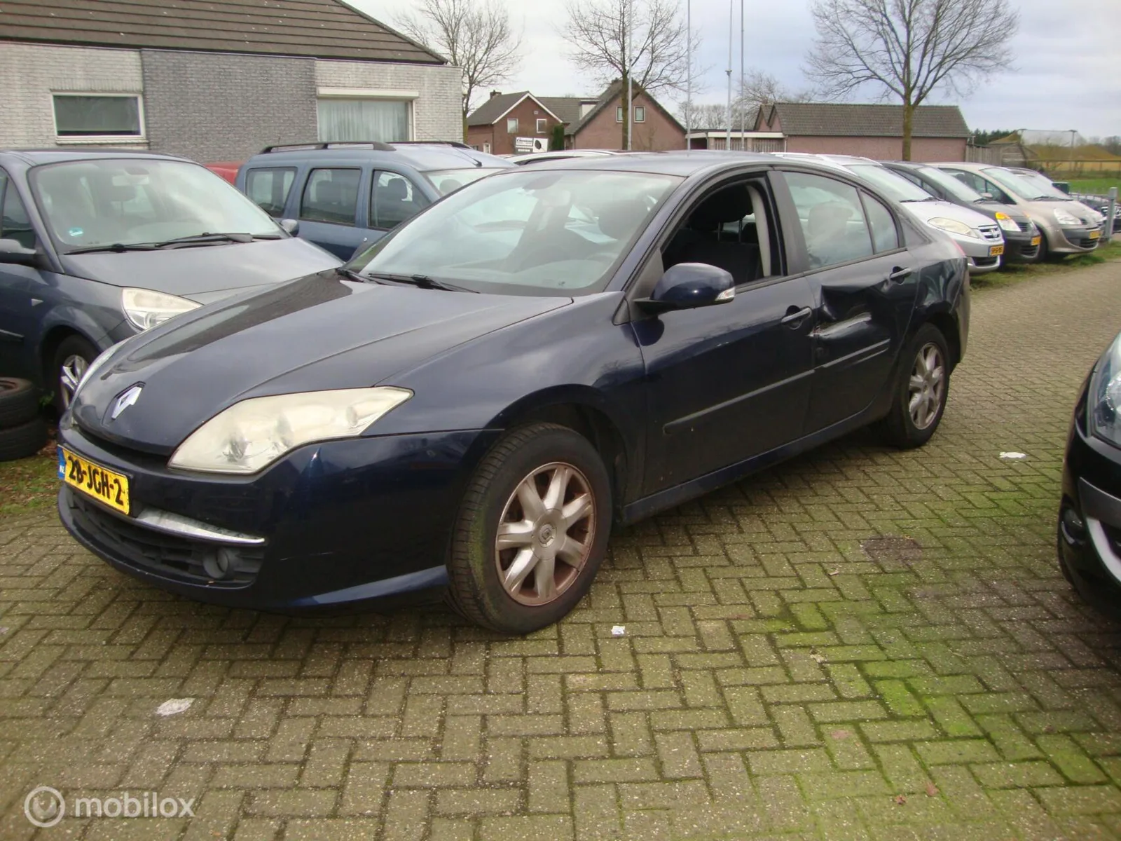 Renault Laguna (2009) — foto 1