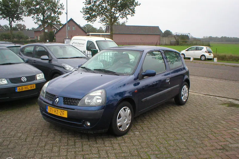 Renault Clio (2002)