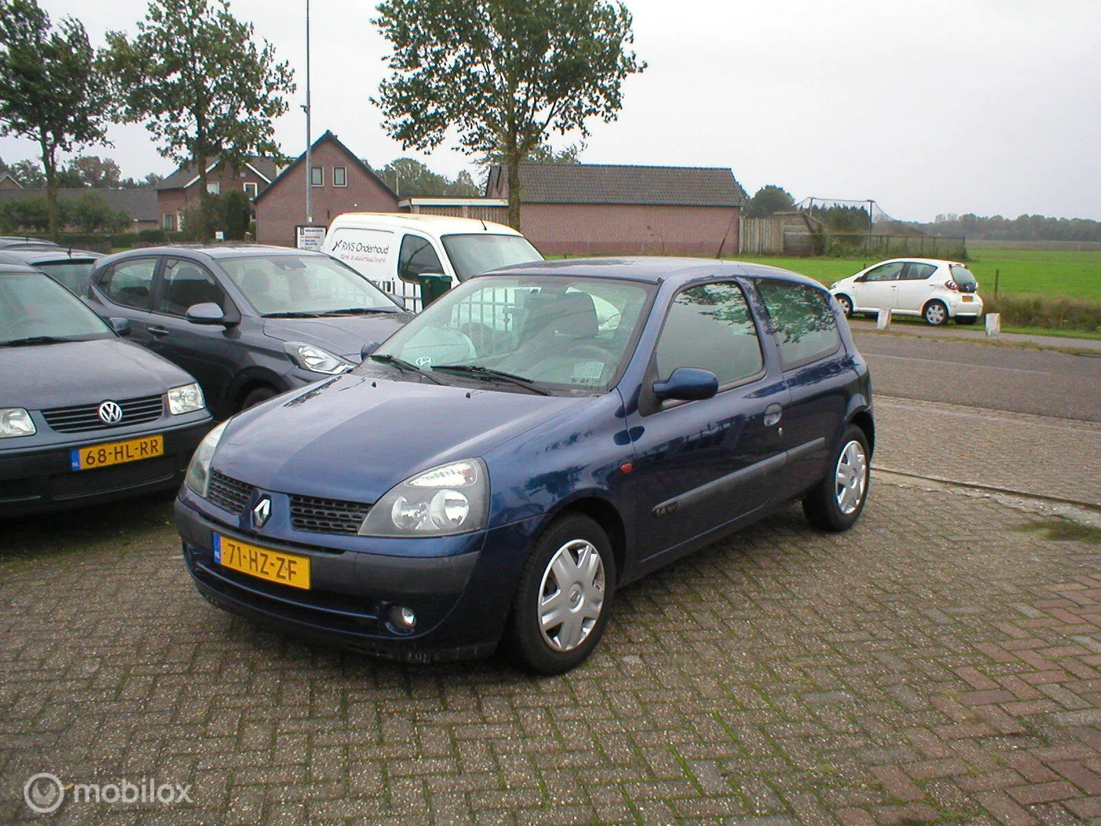 Renault Clio (2002) — foto 1