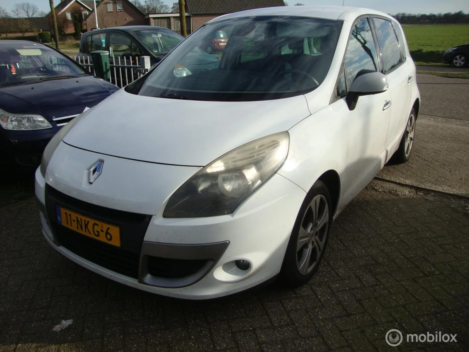 Renault Scénic (2010) — foto 1