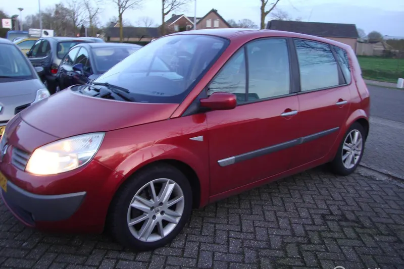 Renault Scénic (2004)