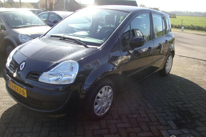 Renault Modus (2010)