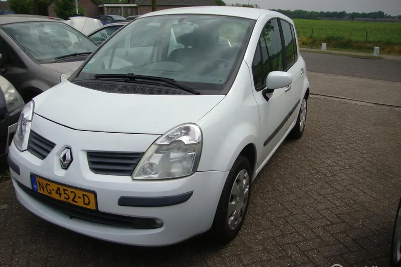 Renault Modus (2007)