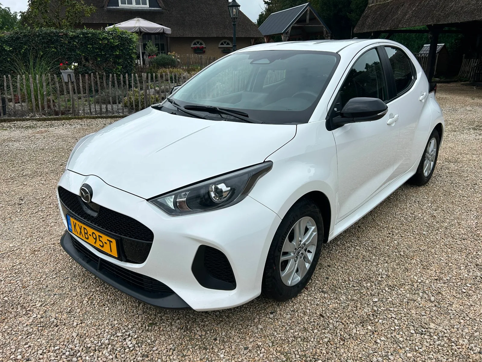 Mazda 2 Hybrid (2025) — foto 1
