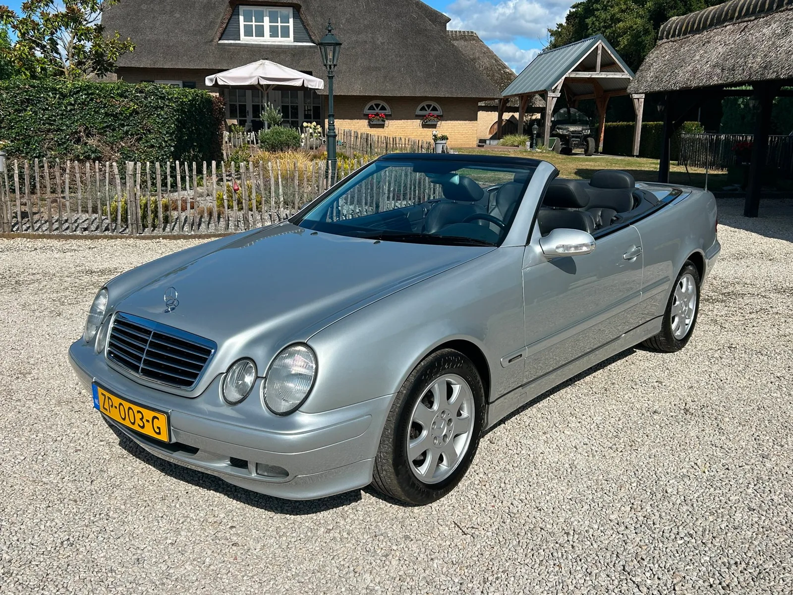 Mercedes-Benz CLK-Klasse (2000) — foto 1