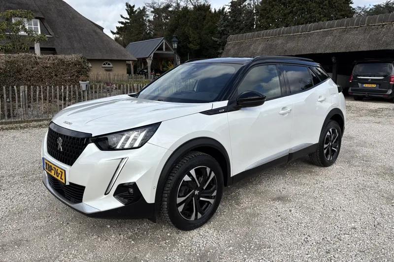 Peugeot 2008 (2022)