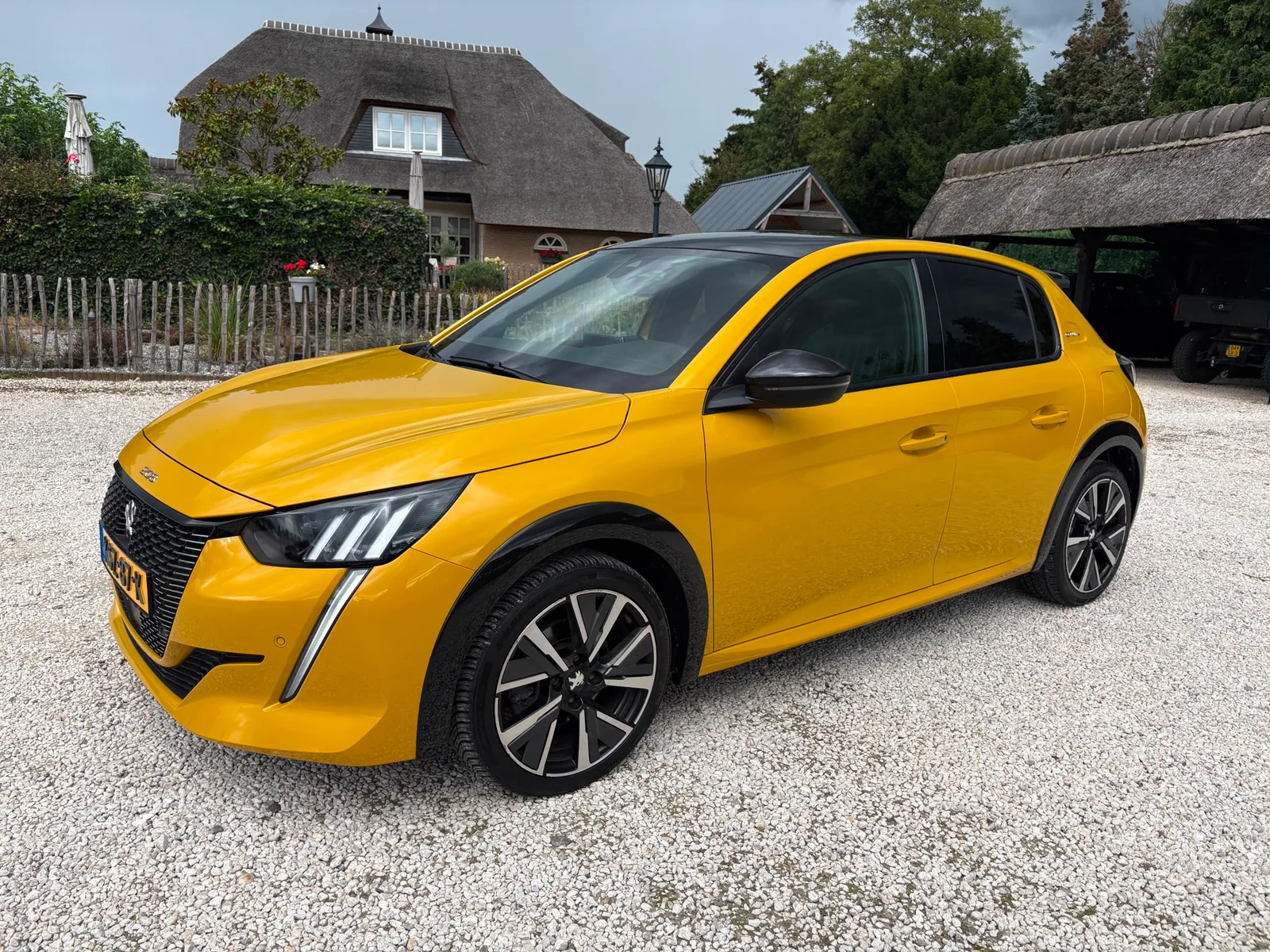 Peugeot 208 (2020) — foto 1