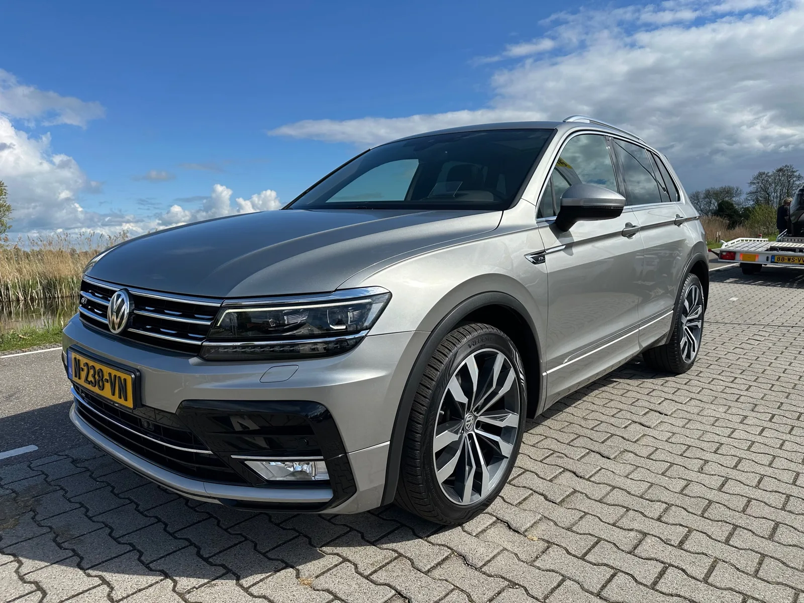 Volkswagen Tiguan (2017) — foto 1