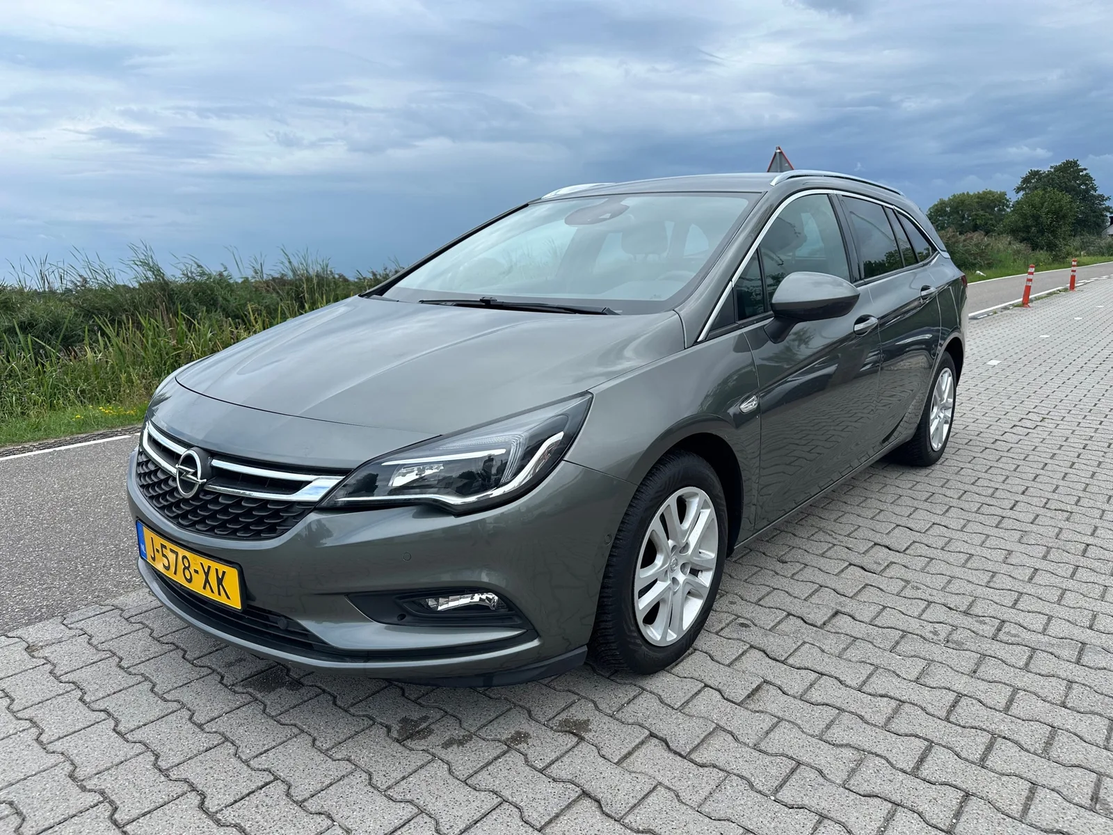 Opel Astra (2019) — foto 1