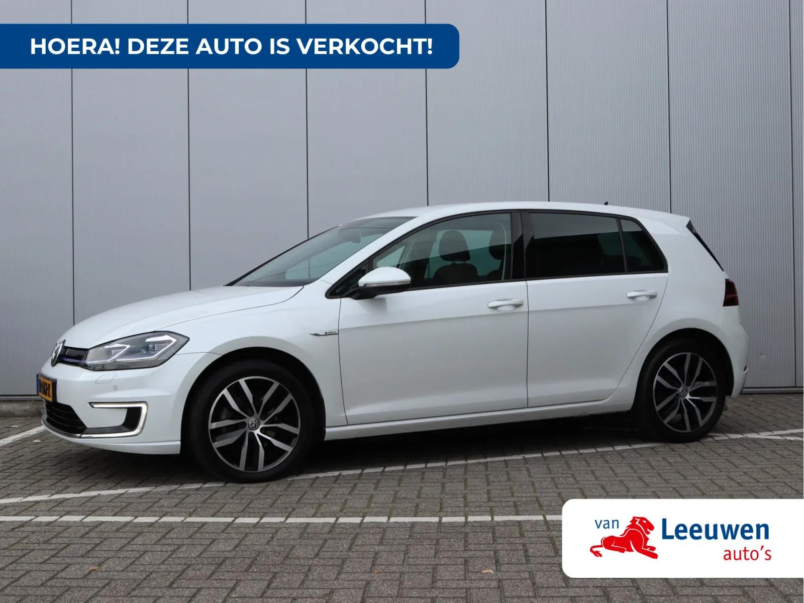 Volkswagen E-Golf (2017) — foto 1