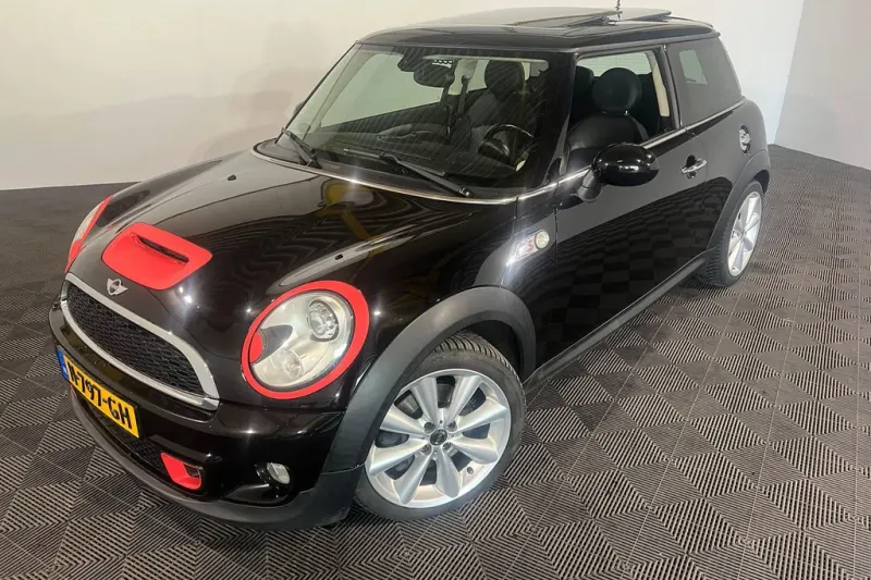 MINI Cooper S (2011)