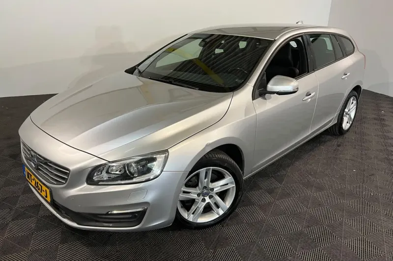 Volvo V60 (2015)