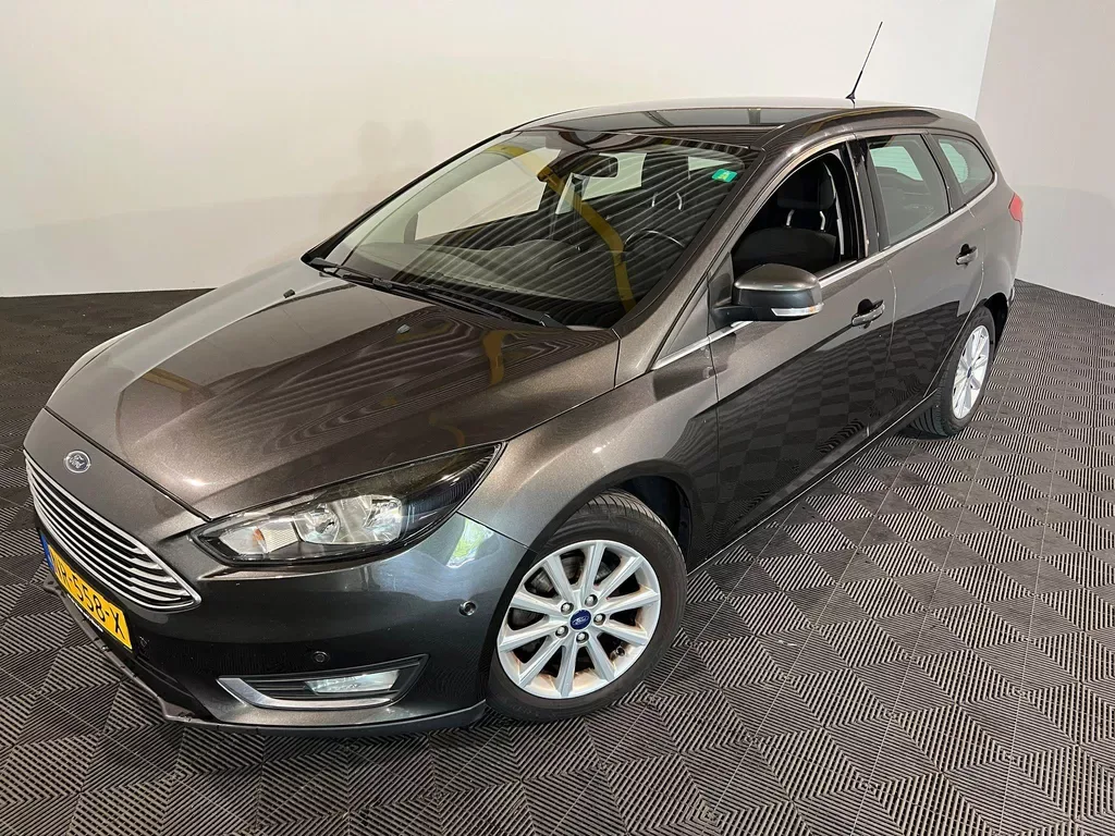 Ford Focus (2017) — foto 1
