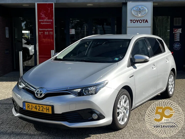 Toyota Auris (2017) — foto 1