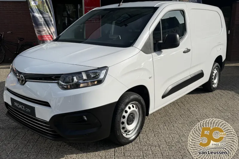 Toyota Proace (2024)