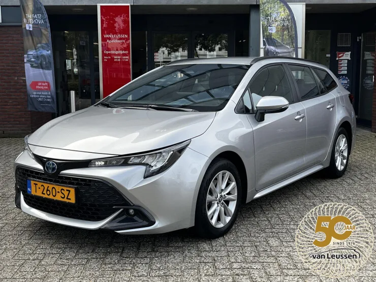 Toyota Corolla (2023) — foto 1