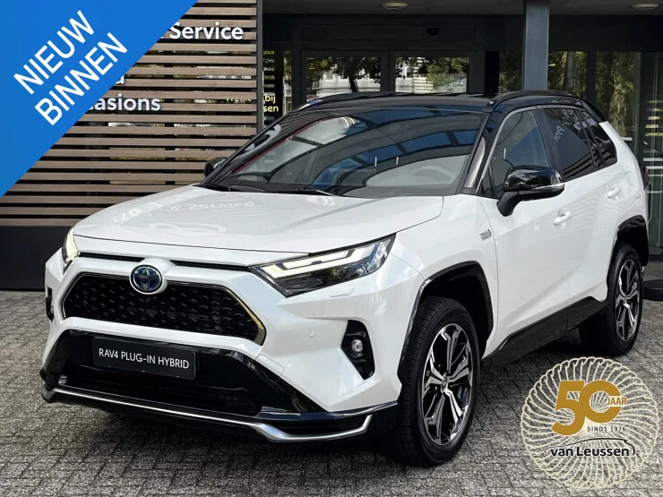 Toyota RAV4 (2022) — foto 1