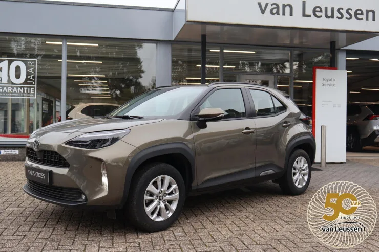 Toyota Yaris Cross (2025) — foto 1