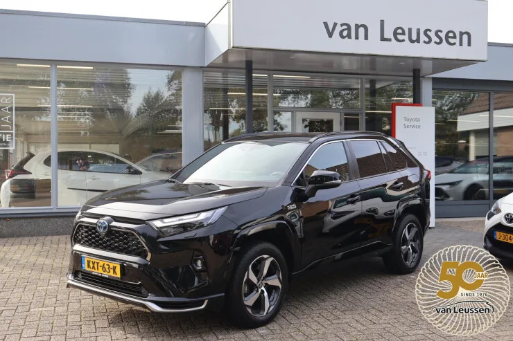 Toyota RAV4 (2024) — foto 1