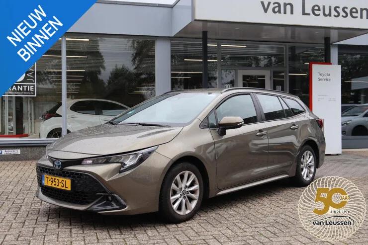 Toyota Corolla (2023) — foto 1