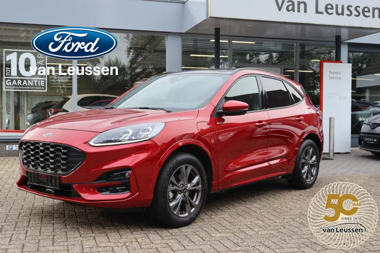Ford Kuga (2024) — foto 1