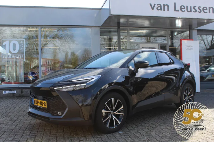 Toyota C-HR (2024) — foto 1
