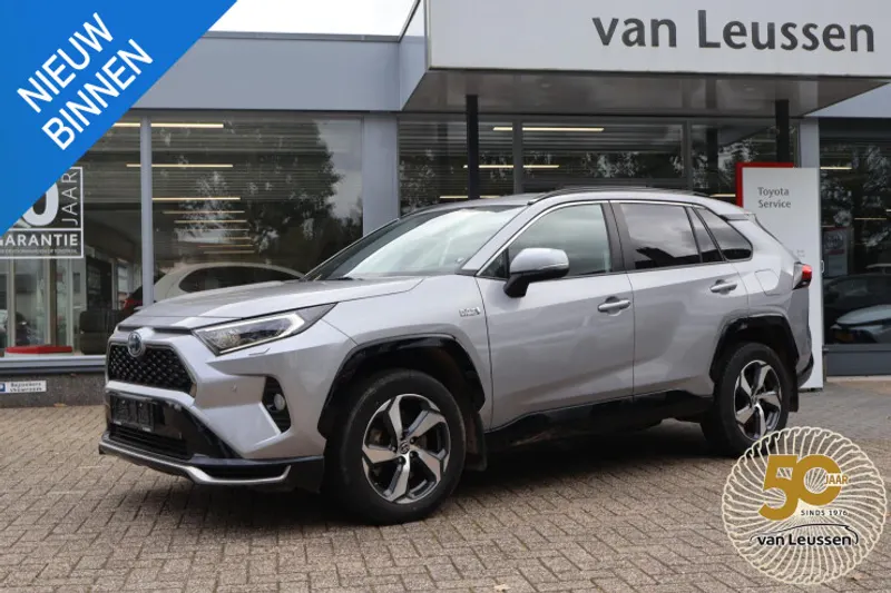 Toyota RAV4 (2021)