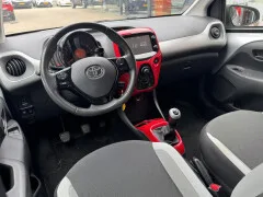 Toyota Aygo (2015) — foto 1