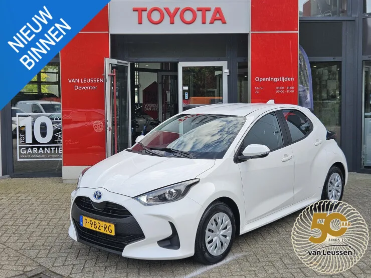 Toyota Yaris (2022) — foto 1