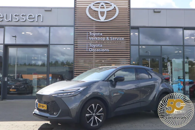 Toyota C-HR (2024) — foto 1