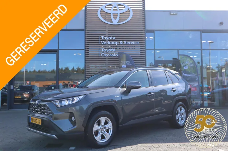 Toyota RAV4 (2021) — foto 1