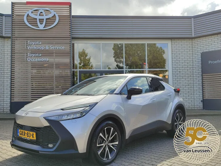 Toyota C-HR (2024) — foto 1