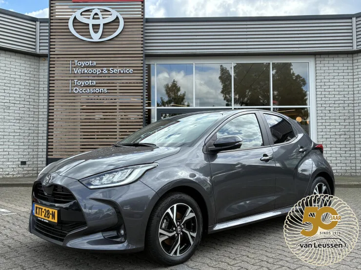 Toyota Yaris (2024) — foto 1