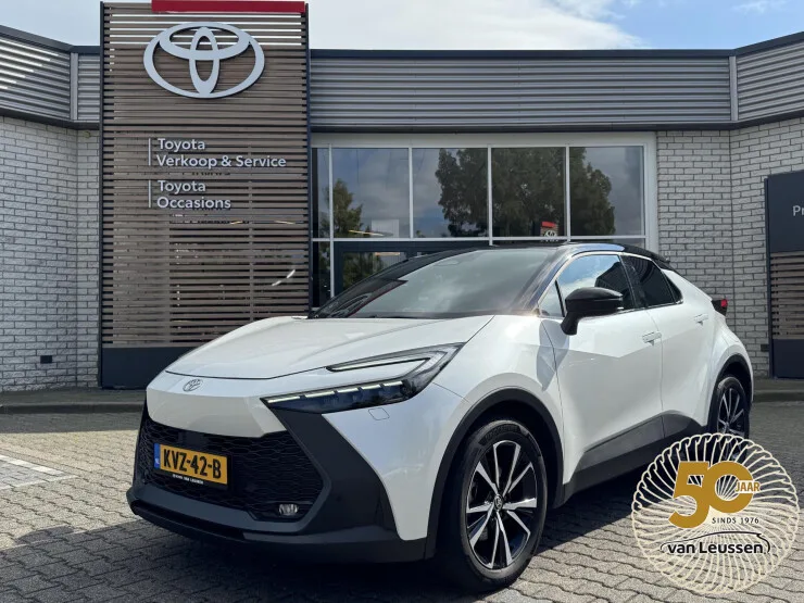 Toyota C-HR (2024) — foto 1