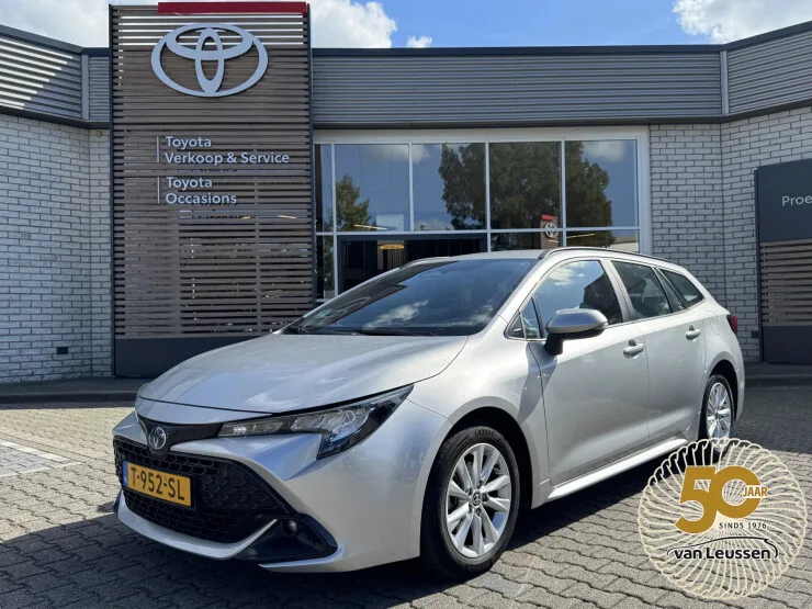 Toyota Corolla (2023) — foto 1
