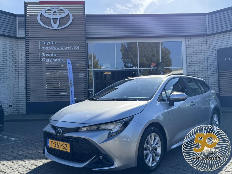 Toyota Corolla (2023) — foto 1