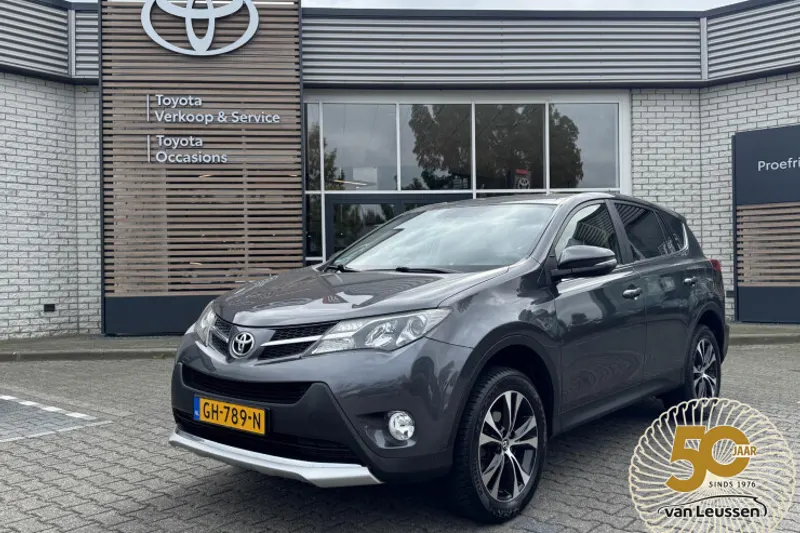 Toyota RAV4 (2015)