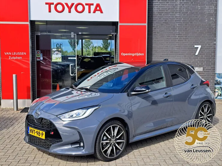 Toyota Yaris (2025) — foto 1