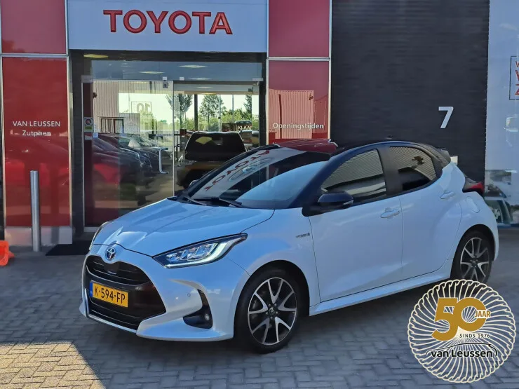 Toyota Yaris (2020) — foto 1