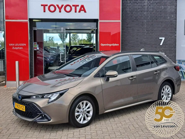 Toyota Corolla (2023) — foto 1