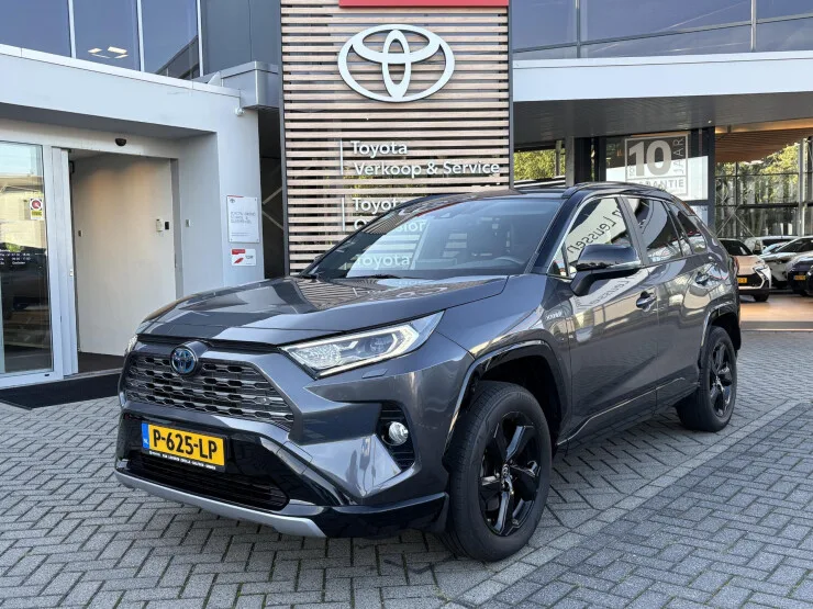 Toyota RAV4 (2022) — foto 1