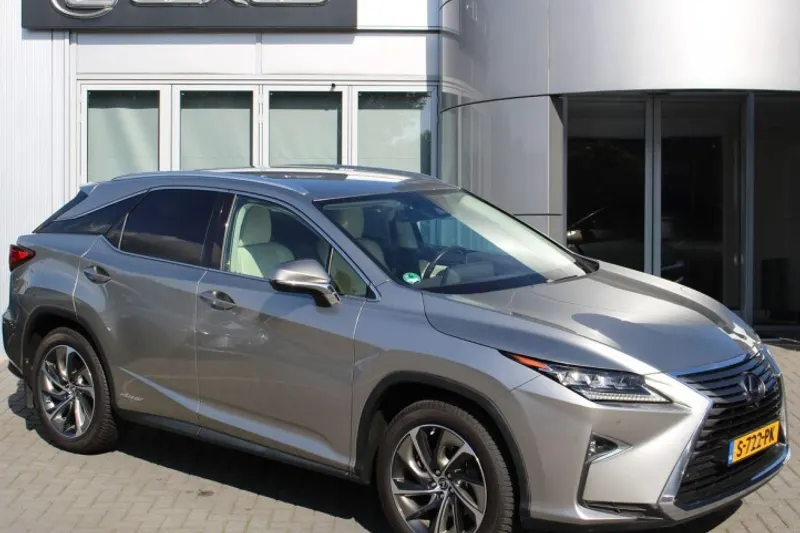Lexus RX (2018)