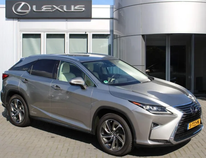 Lexus RX (2018) — foto 1
