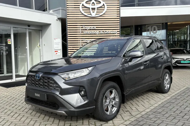 Toyota RAV4 (2024)