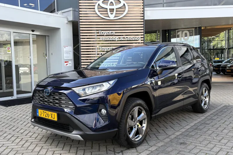 Toyota RAV4 (2021)