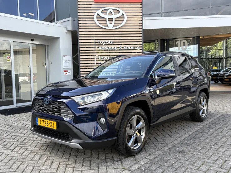 Toyota RAV4 (2021) — foto 1
