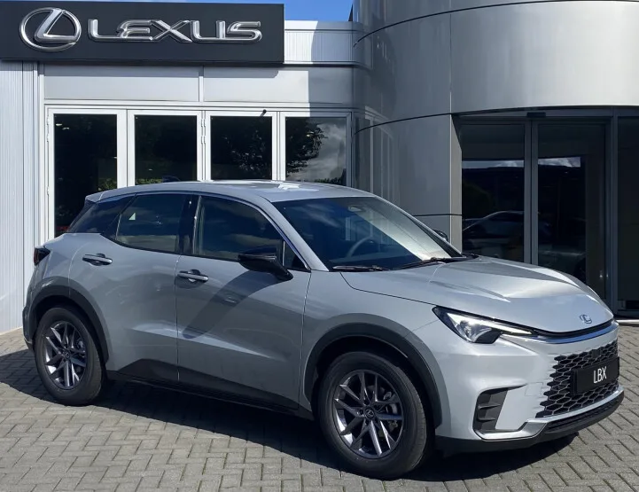 Lexus LBX (2026) — foto 1